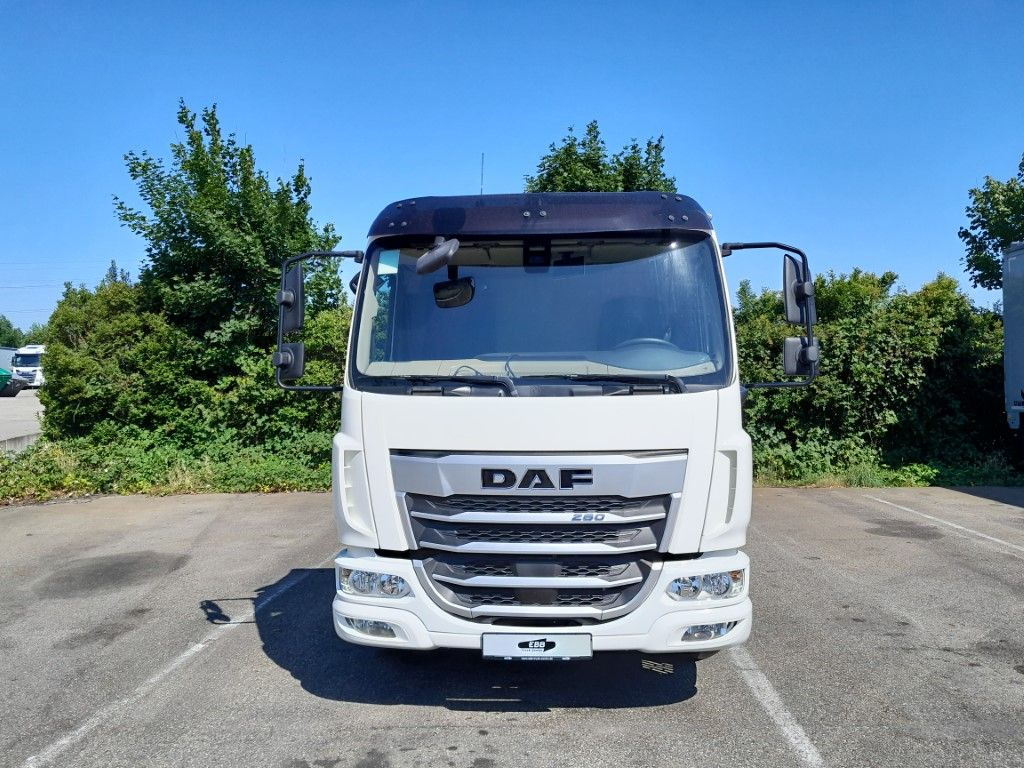DAF FA XB 260 12t reparierter Wasserschaden - شاحنة بهيكل معدني للمقصورة: صورة 2 DAF FA XB 260 12t reparierter Wasserschaden - شاحنة بهيكل معدني للمقصورة: صورة 2