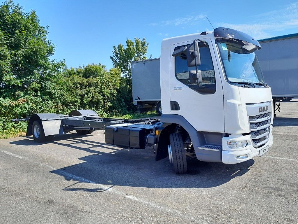 DAF FA XB 260 12t - شاحنة بهيكل معدني للمقصورة: صورة 4 DAF FA XB 260 12t - شاحنة بهيكل معدني للمقصورة: صورة 4