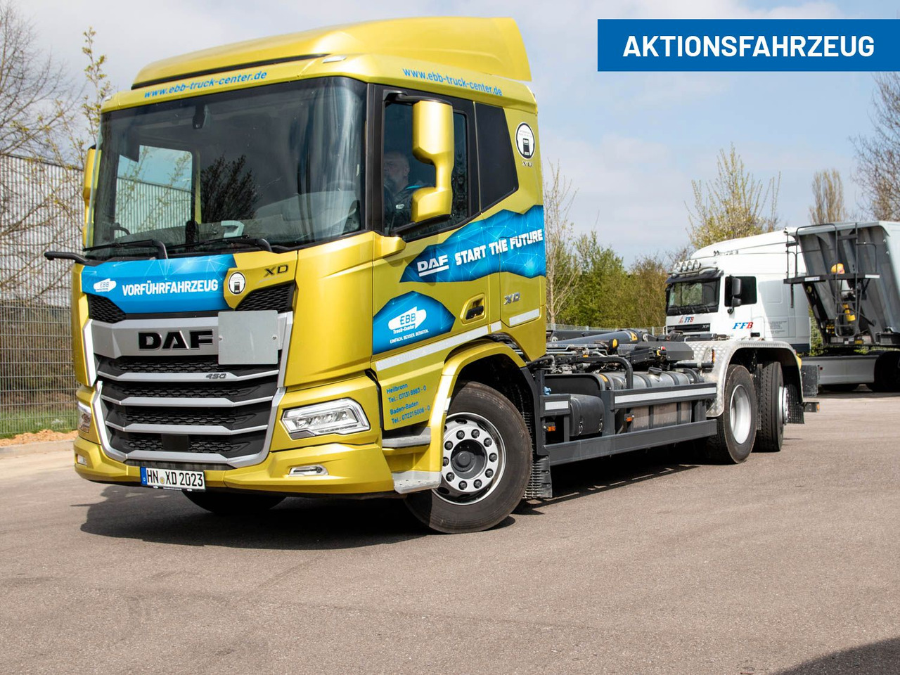 DAF FAN XD 450 SL Meiller Abrollkipper DAF FAN XD 450 SL Meiller Abrollkipper - شاحنة برافعة خطافية: صورة 1 DAF FAN XD 450 SL Meiller Abrollkipper DAF FAN XD 450 SL Meiller Abrollkipper - شاحنة برافعة خطافية: صورة 1