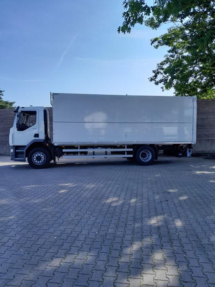 DAF XB 310 FA 18t Getränkeaufbau DAF XB 310 FA 18t Getränkeaufbau - شاحنة مشروبات: صورة 3 DAF XB 310 FA 18t Getränkeaufbau DAF XB 310 FA 18t Getränkeaufbau - شاحنة مشروبات: صورة 3