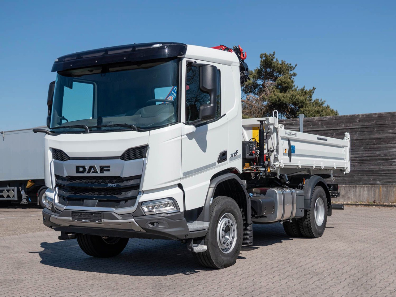 DAF XDC 370 FA Meiller Krankipper HMF DAF XDC 370 FA Meiller Krankipper HMF - شاحنة قلاب: صورة 1 DAF XDC 370 FA Meiller Krankipper HMF DAF XDC 370 FA Meiller Krankipper HMF - شاحنة قلاب: صورة 1