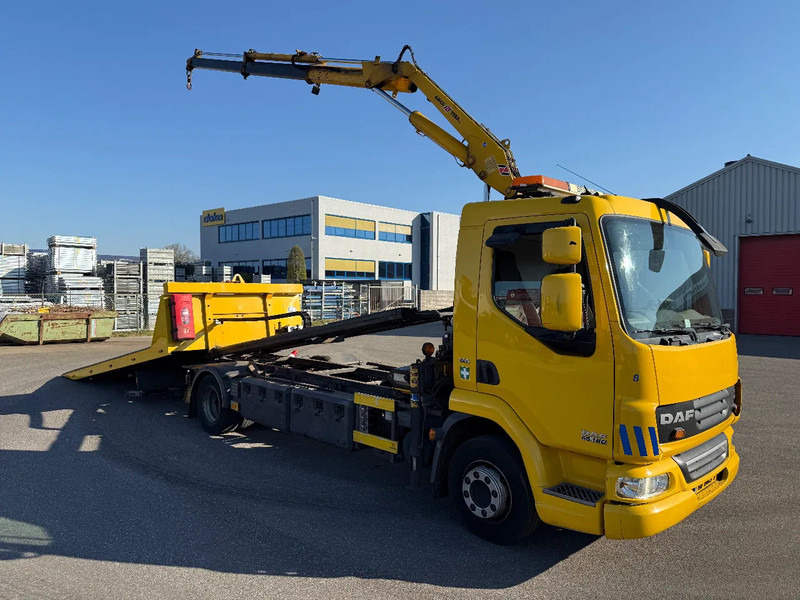 DAF LF 45 180 EEV 2013 plateau + bril + crane - شاحنة سحب: صورة 2 DAF LF 45 180 EEV 2013 plateau + bril + crane - شاحنة سحب: صورة 2