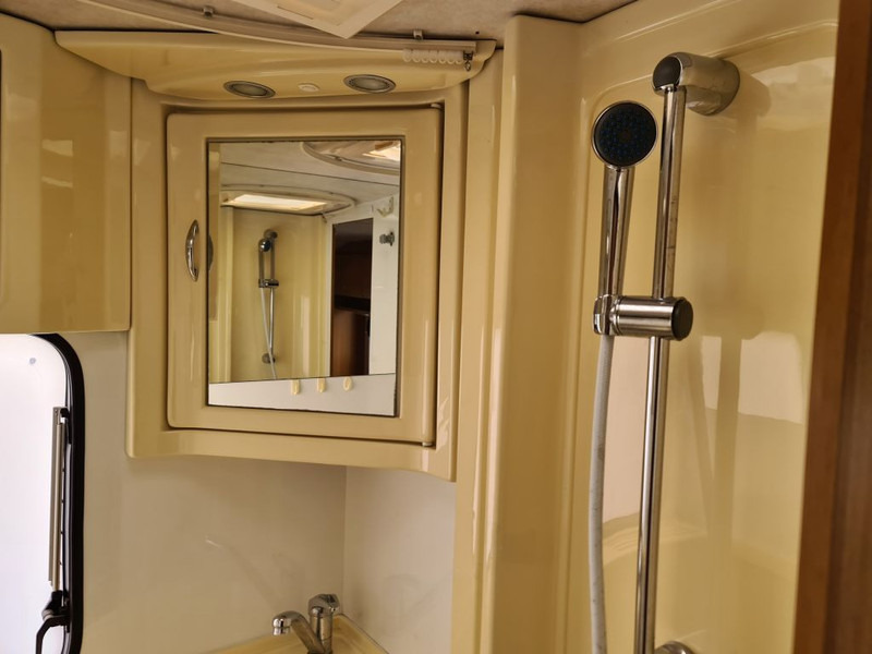 موتر هوم شبه متكامل Ford CAMPER FORD RIMOR SPA: صورة 13 موتر هوم شبه متكامل Ford CAMPER FORD RIMOR SPA: صورة 13