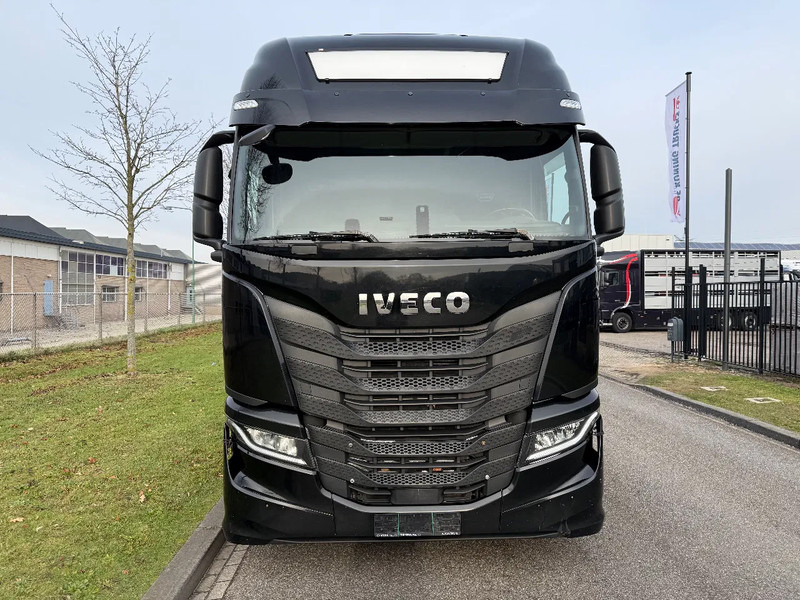 Iveco S-WAY 460 2021 retarder - رأس تريلا: صورة 3 Iveco S-WAY 460 2021 retarder - رأس تريلا: صورة 3