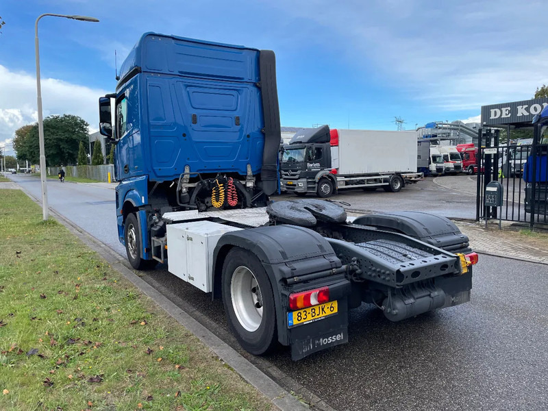 Mercedes-Benz Actros 1943 full adr 2017 only 695.000 km - مقطورة السحب: صورة 3 Mercedes-Benz Actros 1943 full adr 2017 only 695.000 km - مقطورة السحب: صورة 3