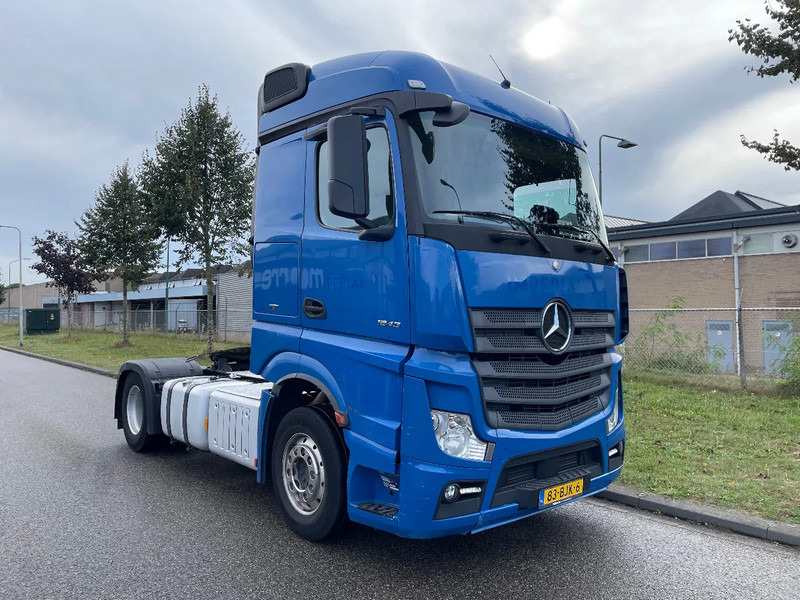 Mercedes-Benz Actros 1943 full adr 2017 only 695.000 km - مقطورة السحب: صورة 1 Mercedes-Benz Actros 1943 full adr 2017 only 695.000 km - مقطورة السحب: صورة 1