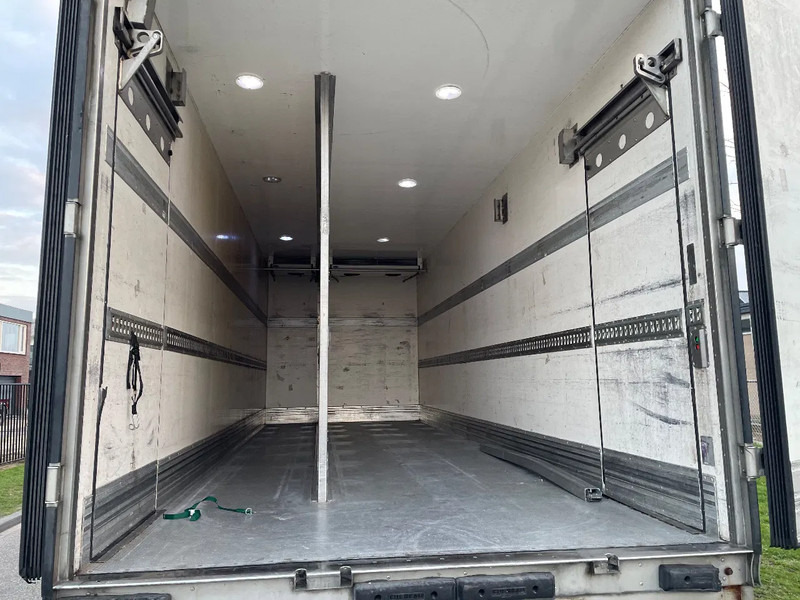 Renault Midlum 270 2010 chereau + carrier - شاحنة ذات مبرد: صورة 4 Renault Midlum 270 2010 chereau + carrier - شاحنة ذات مبرد: صورة 4