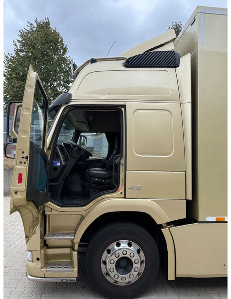 شاحنة صندوقية Volvo FM 410 SHOWTRUCK-CAMPER-HORSETRUCK-RACETRUCK: صورة 13