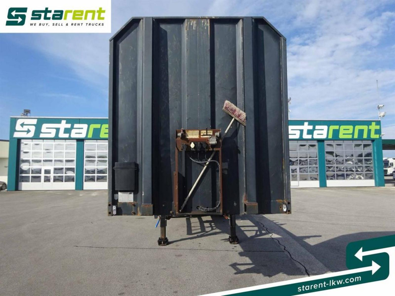 Schwarzmüller Holzrungenauflieger Liftachse TÜV gültig bis 09/25 - نصف مقطورة اخشاب: صورة 2 Schwarzmüller Holzrungenauflieger Liftachse TÜV gültig bis 09/25 - نصف مقطورة اخشاب: صورة 2