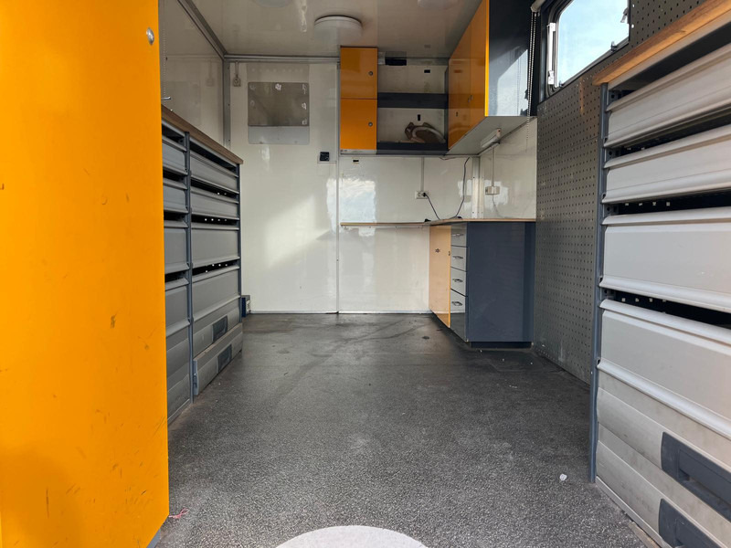 Renault Master 165.35 L3, Euro 6, Airco, Nav, Camera, Mobile office/ workshop - شاحنة بصندوق مغلق: صورة 5 Renault Master 165.35 L3, Euro 6, Airco, Nav, Camera, Mobile office/ workshop - شاحنة بصندوق مغلق: صورة 5
