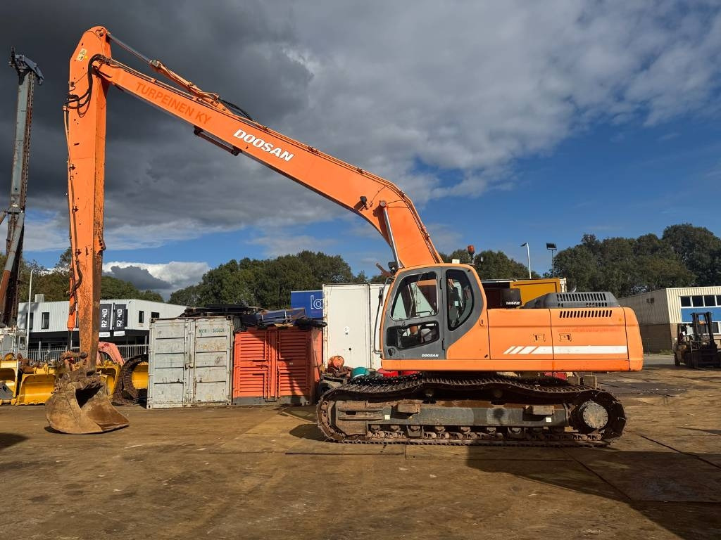 Doosan DX 300 LC ( 4.690 original hours 18M long reach ) - حفّار: صورة 1 Doosan DX 300 LC ( 4.690 original hours 18M long reach ) - حفّار: صورة 1