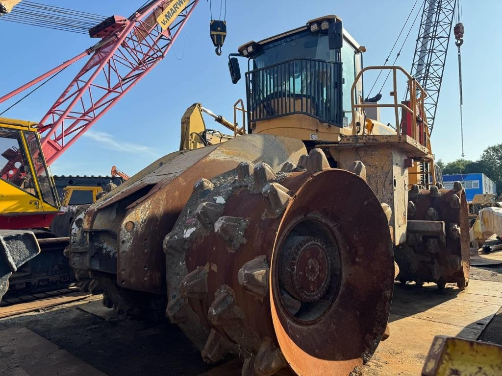 Vandel 550-4 ( VOLVO L350H ) - ضاغطة التربة: صورة 3 Vandel 550-4 ( VOLVO L350H ) - ضاغطة التربة: صورة 3