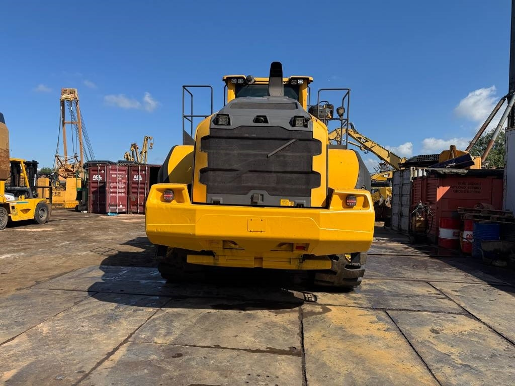 Volvo L 220 H ( WITH NEW TYRES ) - اللودر بعجل: صورة 4 Volvo L 220 H ( WITH NEW TYRES ) - اللودر بعجل: صورة 4