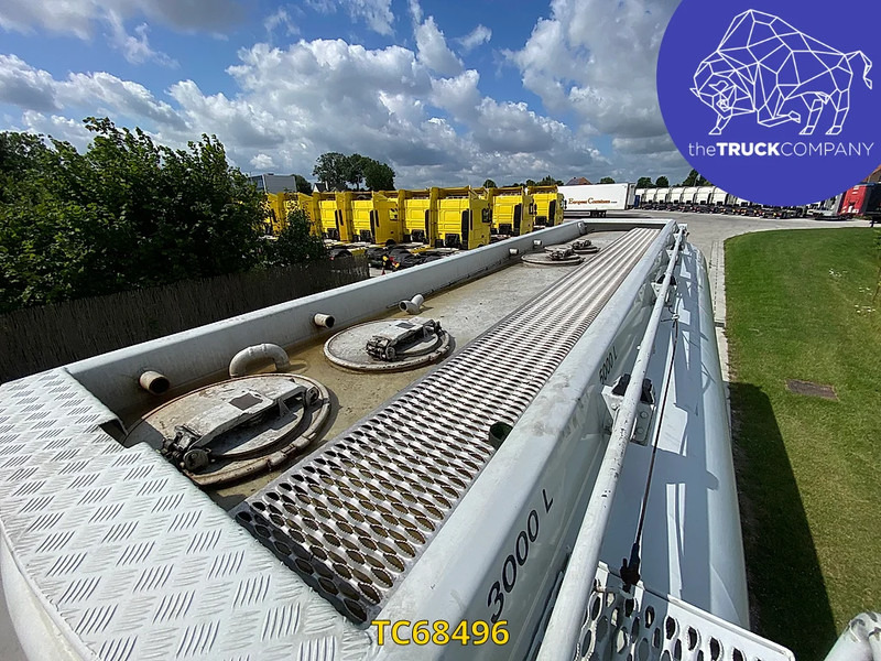 نصف مقطورة صهريج Atcomex: صورة 8 نصف مقطورة صهريج Atcomex: صورة 8