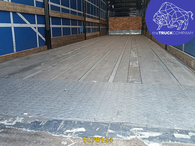 Fruehauf - نصف مقطورة بستائر جانبية: صورة 3 Fruehauf - نصف مقطورة بستائر جانبية: صورة 3