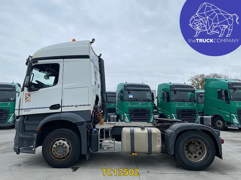 Mercedes-Benz Arocs 1943 - رأس تريلا: صورة 2 Mercedes-Benz Arocs 1943 - رأس تريلا: صورة 2