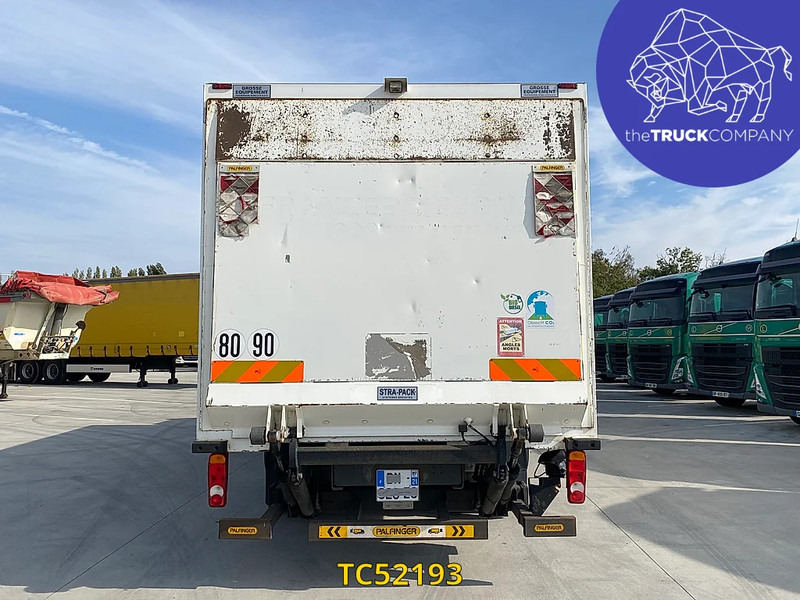 Renault D 210 - شاحنة صندوقية: صورة 3 Renault D 210 - شاحنة صندوقية: صورة 3