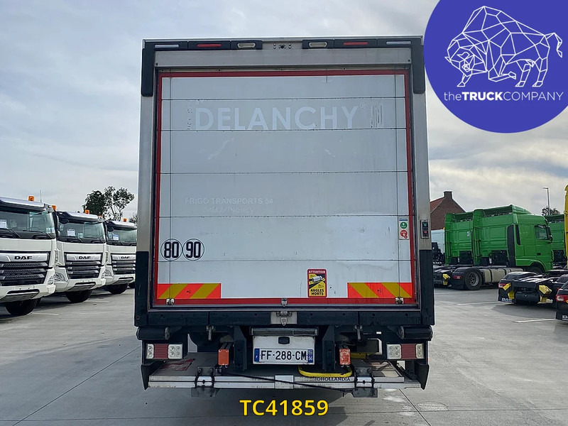Renault D 240 - شاحنة ذات مبرد: صورة 4 Renault D 240 - شاحنة ذات مبرد: صورة 4