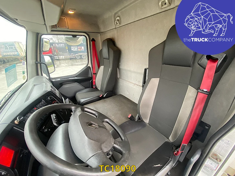 Renault D 240 - شاحنة ذات مبرد: صورة 2 Renault D 240 - شاحنة ذات مبرد: صورة 2