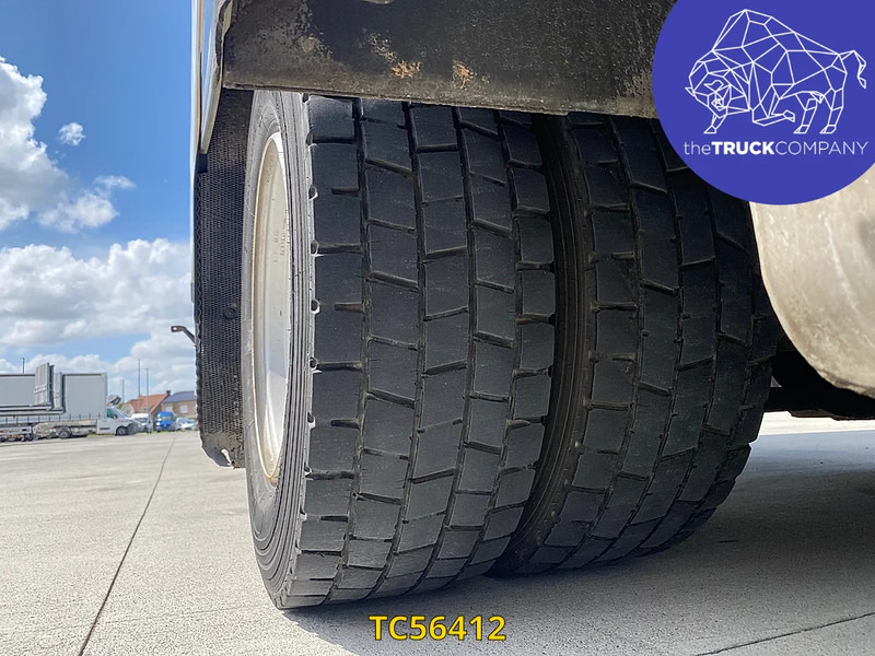 Renault D 240 - شاحنة ذات مبرد: صورة 5 Renault D 240 - شاحنة ذات مبرد: صورة 5