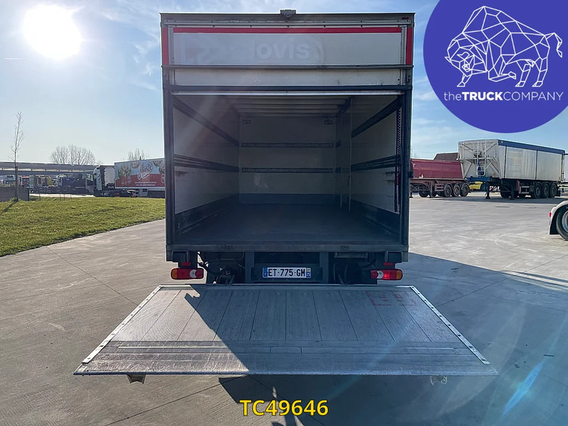 Renault D 240 - شاحنة صندوقية: صورة 5 Renault D 240 - شاحنة صندوقية: صورة 5