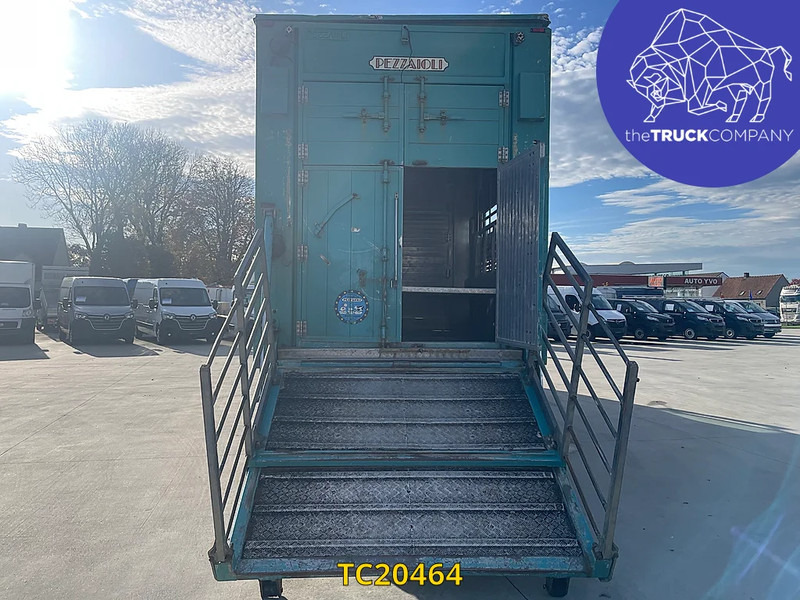 Volvo FH 480 - شاحنة ماشية: صورة 3 Volvo FH 480 - شاحنة ماشية: صورة 3