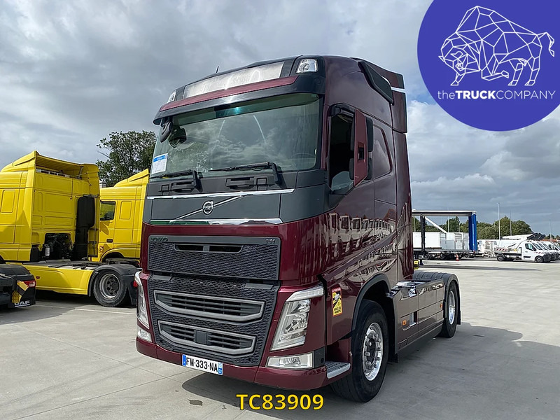 Volvo FH - مقطورة السحب: صورة 1 Volvo FH - مقطورة السحب: صورة 1