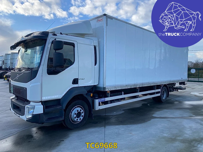 Volvo FL 250 - شاحنة صندوقية: صورة 1 Volvo FL 250 - شاحنة صندوقية: صورة 1