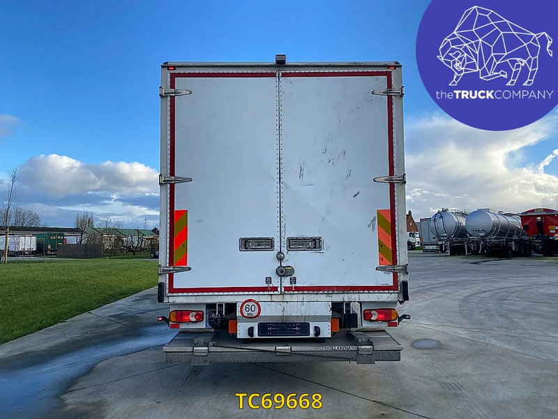 Volvo FL 250 - شاحنة صندوقية: صورة 4 Volvo FL 250 - شاحنة صندوقية: صورة 4