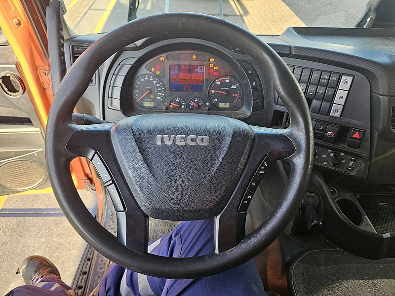 Iveco AD260S46 STRALIS MACHNINE TR. + CRANE - شاحنة نقل سيارات شاحنة, شاحنة كرين: صورة 2 Iveco AD260S46 STRALIS MACHNINE TR. + CRANE - شاحنة نقل سيارات شاحنة, شاحنة كرين: صورة 2
