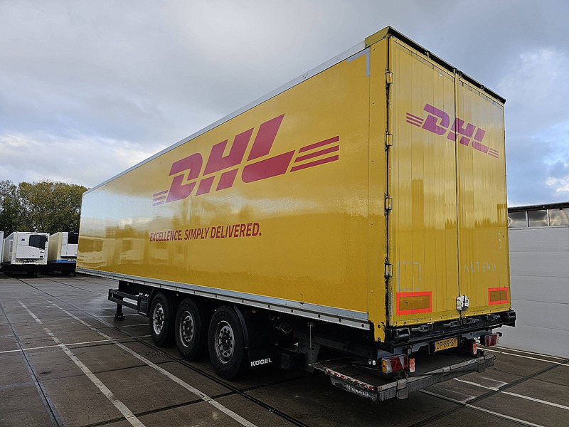 Kögel SKH24 LIFT AXLE TAILLIFT - نصف مقطورة بصندوق مغلق: صورة 5 Kögel SKH24 LIFT AXLE TAILLIFT - نصف مقطورة بصندوق مغلق: صورة 5