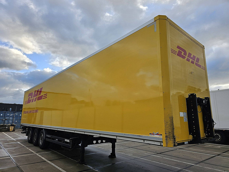 Kögel SKH24 LIFT AXLE TAILLIFT - نصف مقطورة بصندوق مغلق: صورة 3 Kögel SKH24 LIFT AXLE TAILLIFT - نصف مقطورة بصندوق مغلق: صورة 3