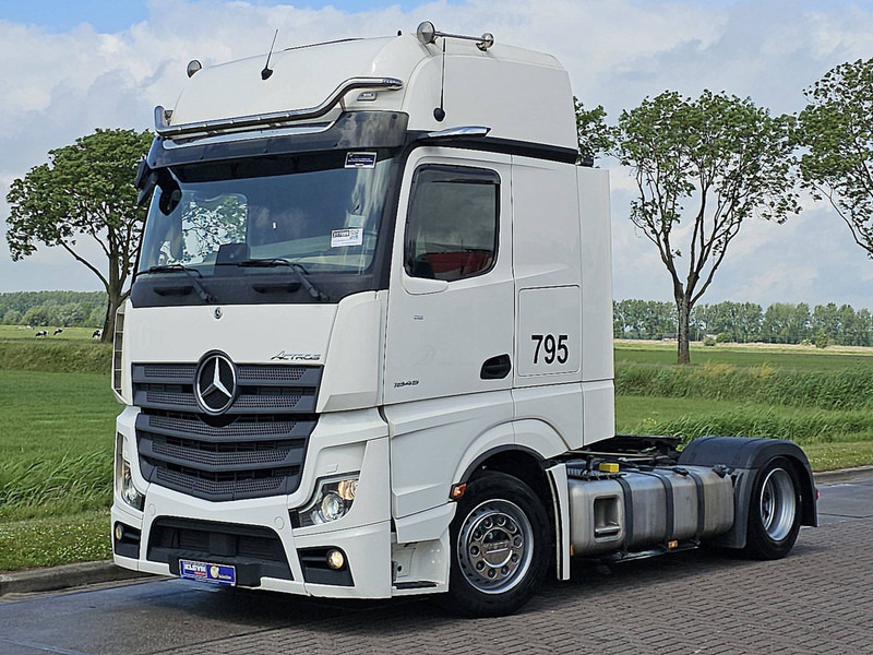 Mercedes-Benz ACTROS 1845 LS NR MP5 GIGASP. RET. - مقطورة السحب: صورة 2 Mercedes-Benz ACTROS 1845 LS NR MP5 GIGASP. RET. - مقطورة السحب: صورة 2
