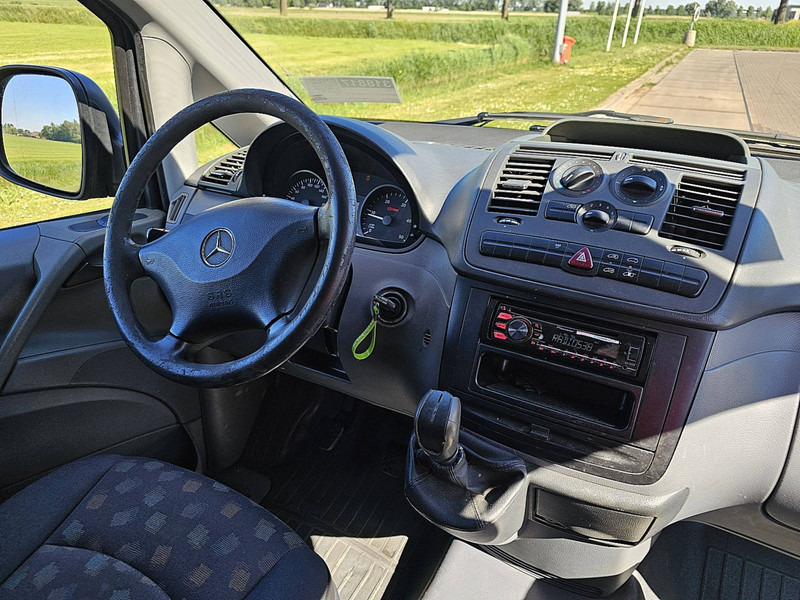 فان المدمجة Mercedes-Benz Vito 109: صورة 8