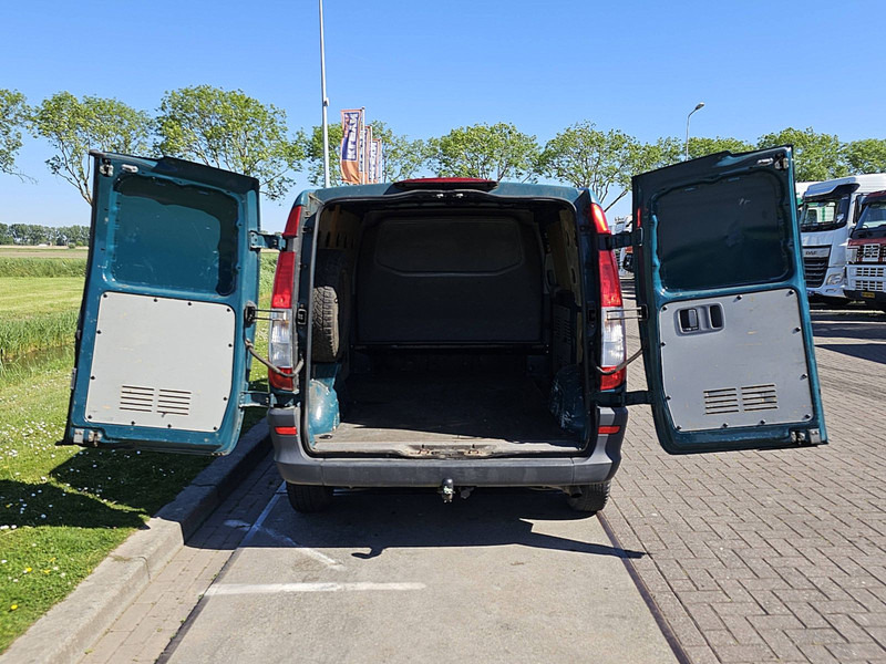 فان المدمجة Mercedes-Benz Vito 109: صورة 9