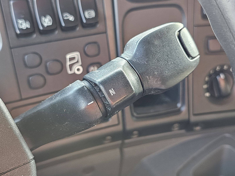 شاحنة صندوقية Scania P270 LIFT HARD WOOD FLOOR: صورة 11 شاحنة صندوقية Scania P270 LIFT HARD WOOD FLOOR: صورة 11