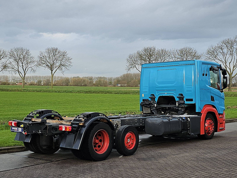 Scania P450 - شاحنة بهيكل معدني للمقصورة: صورة 3 Scania P450 - شاحنة بهيكل معدني للمقصورة: صورة 3