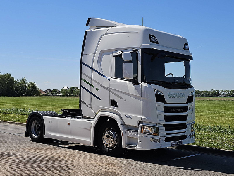 Scania R460 SUPER 2X TANK RETAR. - مقطورة السحب: صورة 5 Scania R460 SUPER 2X TANK RETAR. - مقطورة السحب: صورة 5