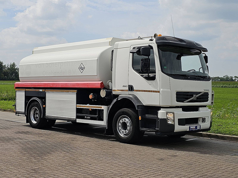 Volvo FE 260.18 - شاحنة صهريج: صورة 5 Volvo FE 260.18 - شاحنة صهريج: صورة 5