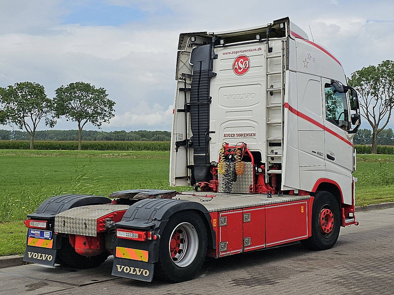 Volvo FH 460 GLOBETROTTER - مقطورة السحب: صورة 3 Volvo FH 460 GLOBETROTTER - مقطورة السحب: صورة 3