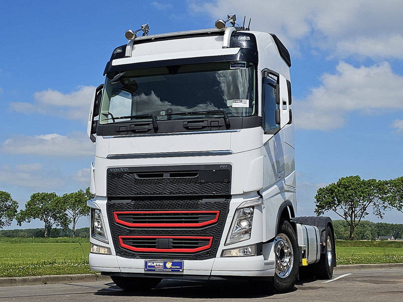 Volvo FH 500 - مقطورة السحب: صورة 1 Volvo FH 500 - مقطورة السحب: صورة 1