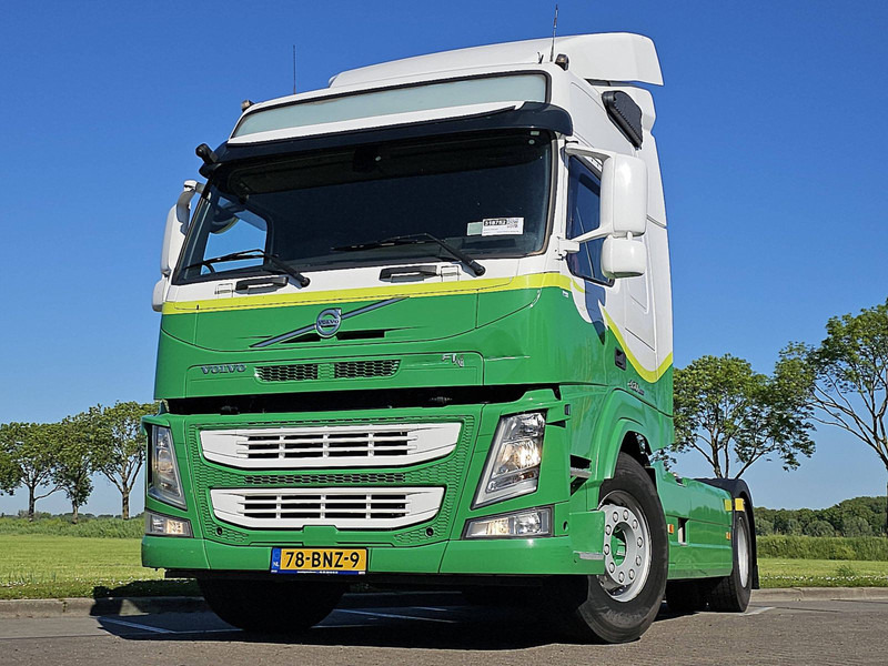 Volvo FM 420 - مقطورة السحب: صورة 1 Volvo FM 420 - مقطورة السحب: صورة 1