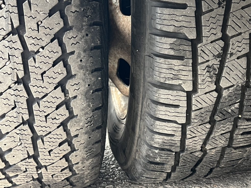 Iveco Daily 35C18 3.0 Euro4 Tempomat 4,15m Koffer+ LBW - شاحنة بصندوق مغلق: صورة 4 Iveco Daily 35C18 3.0 Euro4 Tempomat 4,15m Koffer+ LBW - شاحنة بصندوق مغلق: صورة 4
