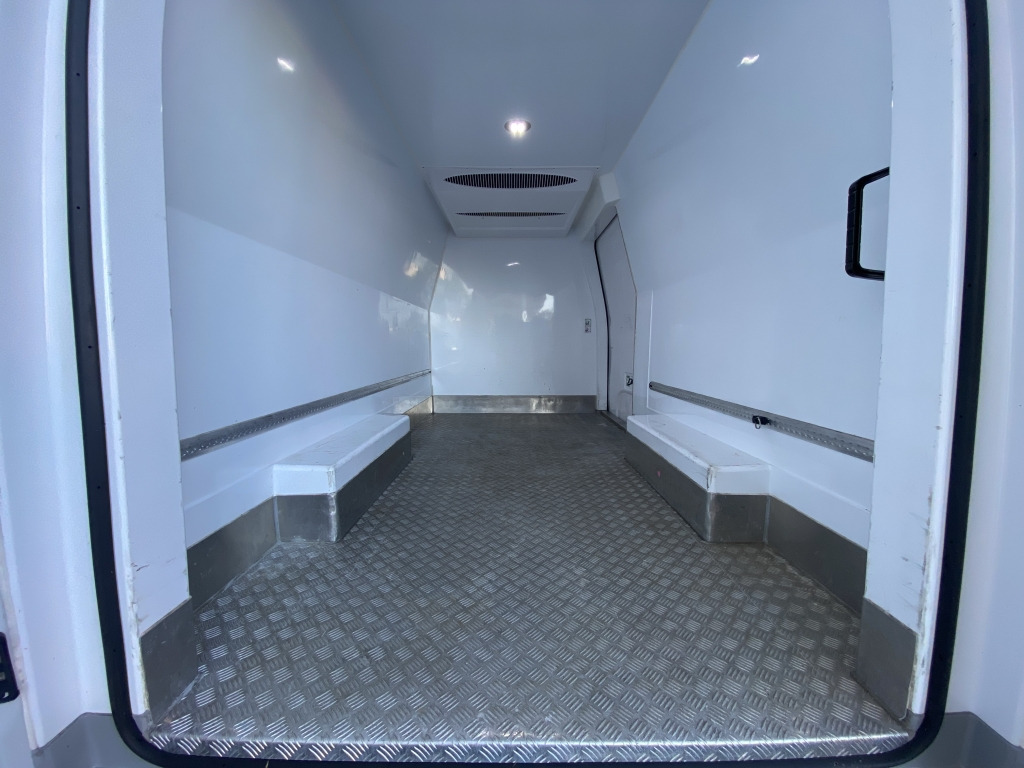 Iveco Daily 35S14 Hi-Matic Klimaautom. Kerstner 206 RA - شاحنة توصيل مبردة: صورة 5 Iveco Daily 35S14 Hi-Matic Klimaautom. Kerstner 206 RA - شاحنة توصيل مبردة: صورة 5