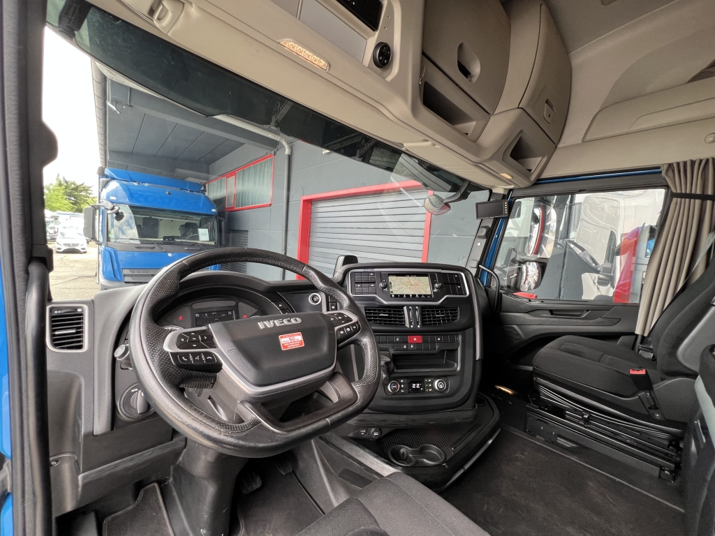 مقطورة السحب Iveco S-WAY AS440S48 Stralis Intarder 2x Kühlschrank: صورة 15