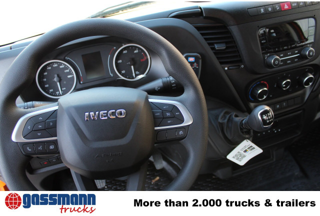 Iveco Daily 70C18H 4x2 mit Kran HMF 340-K3, Funk - شاحنة قلاب, شاحنة كرين: صورة 2 Iveco Daily 70C18H 4x2 mit Kran HMF 340-K3, Funk - شاحنة قلاب, شاحنة كرين: صورة 2