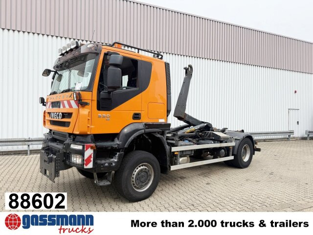 Iveco Trakker AT190T33W/P 4x4, Winterdienstausstattung - شاحنة برافعة خطافية: صورة 1 Iveco Trakker AT190T33W/P 4x4, Winterdienstausstattung - شاحنة برافعة خطافية: صورة 1