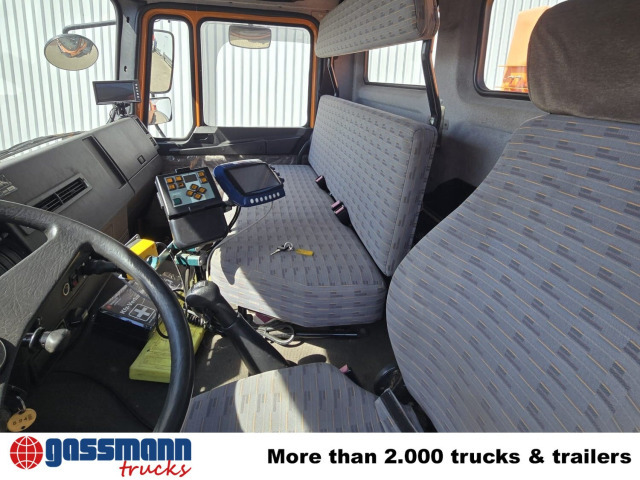 MAN F10 26.272 6x6, F90 - شاحنة بهيكل معدني للمقصورة: صورة 2 MAN F10 26.272 6x6, F90 - شاحنة بهيكل معدني للمقصورة: صورة 2