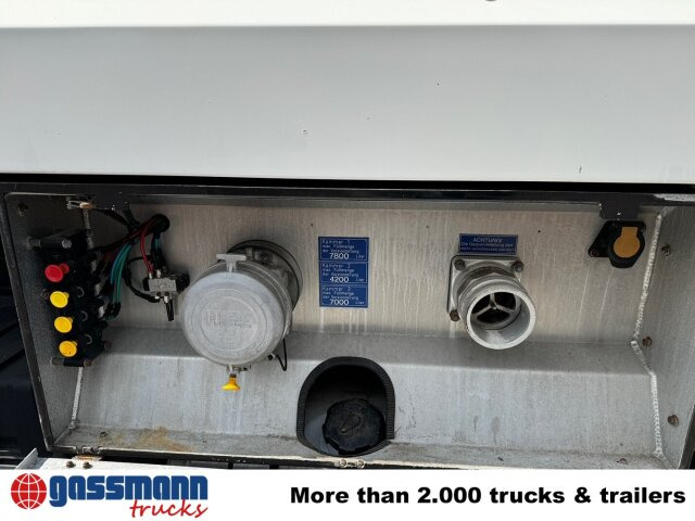 MAN TGA 26.390 6X2-4 BL, Lenk-/Liftachse, Willig - شاحنة صهريج: صورة 3 MAN TGA 26.390 6X2-4 BL, Lenk-/Liftachse, Willig - شاحنة صهريج: صورة 3