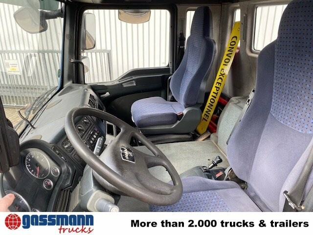 MAN TGA 35.480 8x4-4 BL, Lift-/Lenkachse - شاحنة بهيكل معدني للمقصورة: صورة 4 MAN TGA 35.480 8x4-4 BL, Lift-/Lenkachse - شاحنة بهيكل معدني للمقصورة: صورة 4